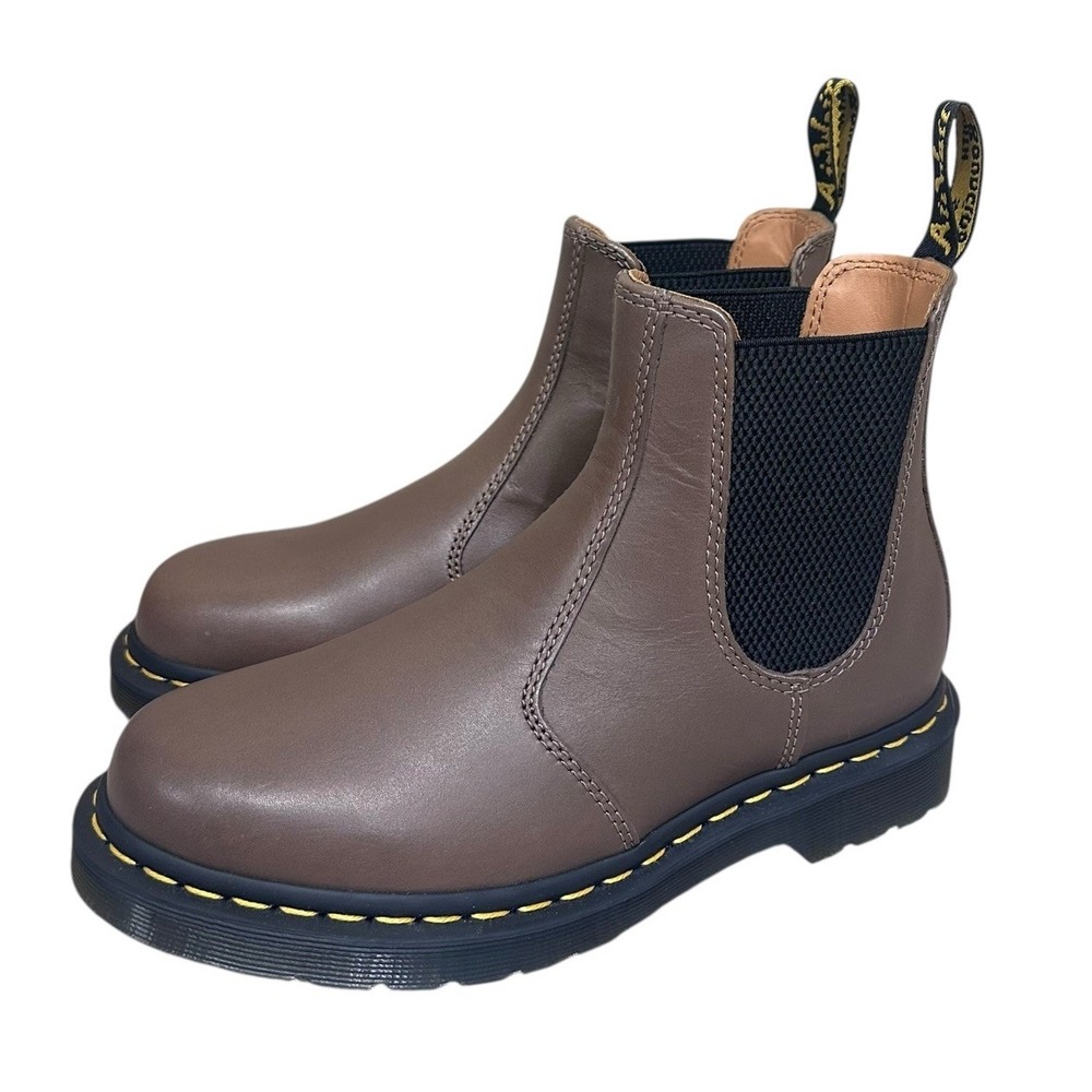 Dr. Martens Chelsea Boot 2976‎ Mens Sz 6 Womens Sz 5 Brown Leather Pull On Lug